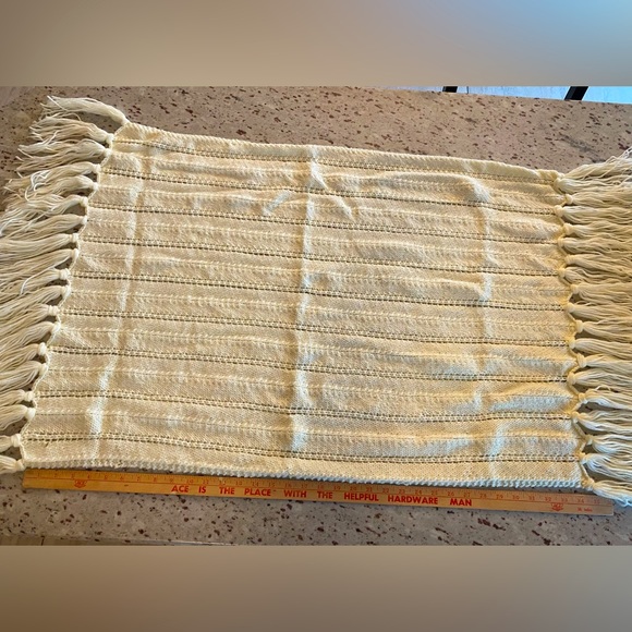Handmade Crocheted Lap Blanket/Throw/Wrap. Pale Yellow w/fringe. Never Used - Picture 2 of 8